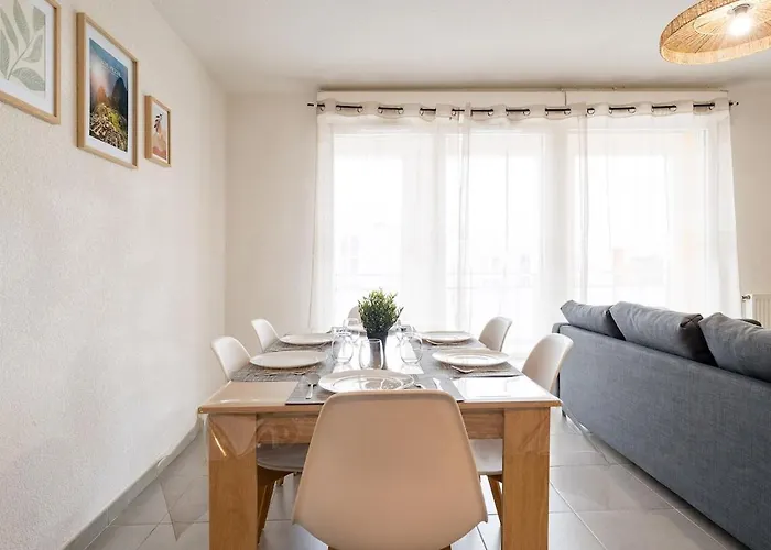 Apartamento La Parenthèse Confort - T3 Parking Wifi Proche Périphérique